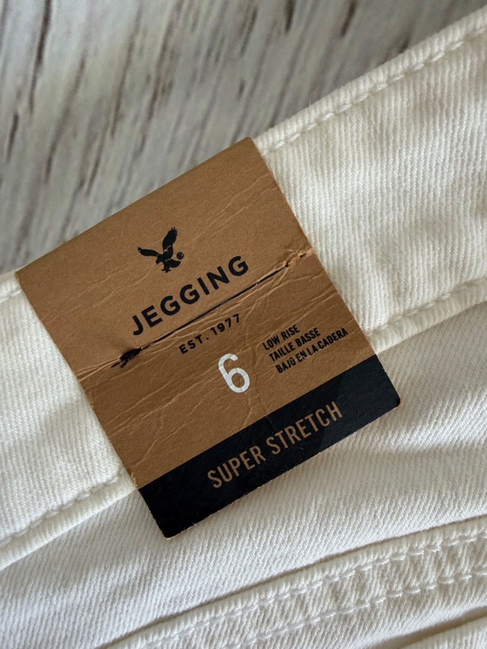American Eagle Outfitters Off-White Skinny Jeans - Picture 2 of 7